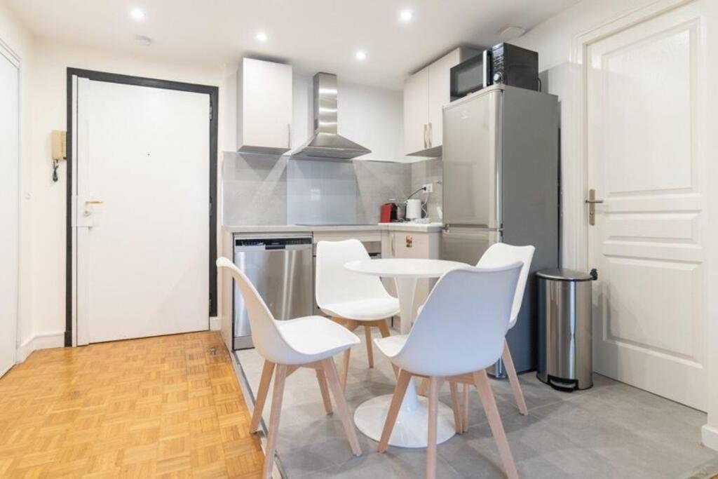 Coeur 16Eme, Standing Et Calme Apartamento Paris Exterior foto