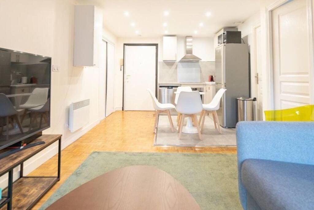 Coeur 16Eme, Standing Et Calme Apartamento Paris Exterior foto